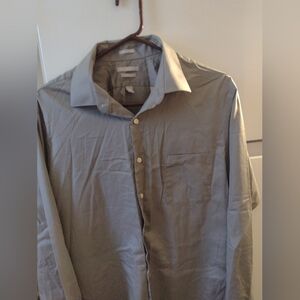 Van Heusen Men's Gray Casual Button Down Shirt Size 16 1/2 34/35....